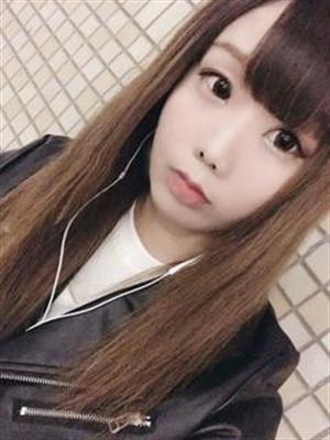 もえ【高身長ロリ顔スレンダー】