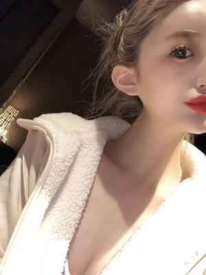 李梨（りり）【極上スレンダー】