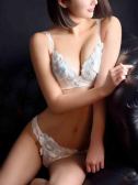 明坂真由子（メートルドテル）