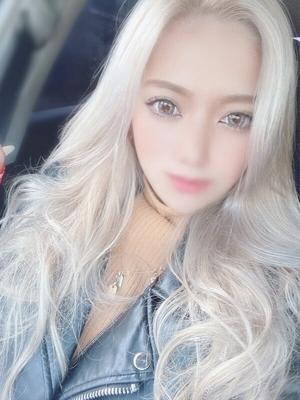 シイナ