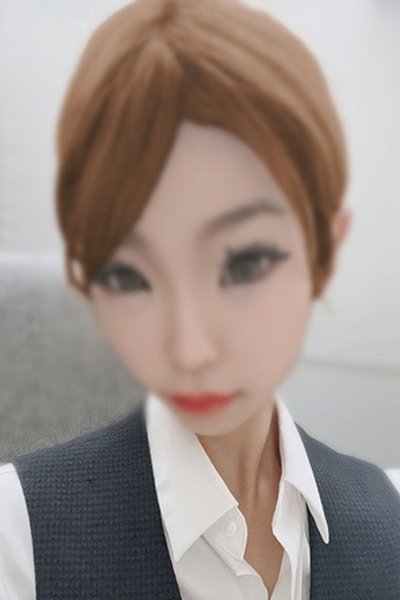 如月ここ（淫乱OL派遣商社 斉藤商事）