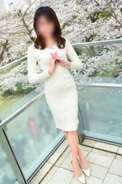 友里奈（東京人妻フォーシーズンズ・渋谷のデリヘル嬢）