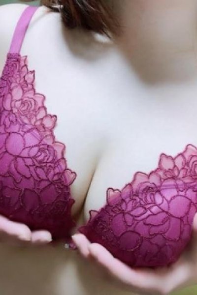 Mな素人妻えみ（愛されぽっちゃり倶楽部　山形店・山形市内のデリヘル嬢）
