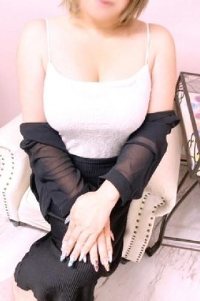 しずく（素人妻御奉仕倶楽部Hip’s松戸店・松戸のデリヘル嬢）
