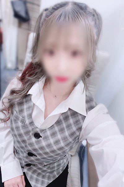 花咲あみる（淫乱OL派遣商社 斉藤商事・名古屋のコスプレデリヘル）