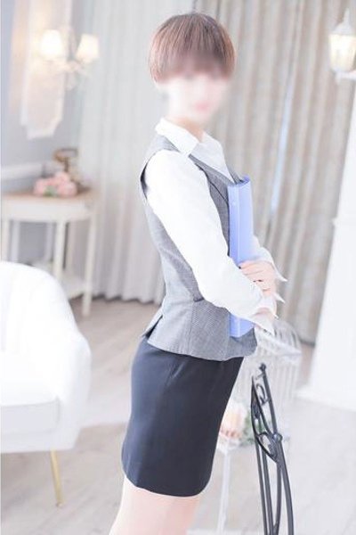 新堂まゆみ（淫乱OL派遣商社 斉藤商事・名古屋のコスプレデリヘル）
