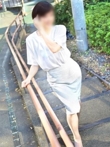 遥香（東京人妻フォーシーズンズ・渋谷のデリヘル嬢）