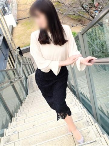 綾奈（東京人妻フォーシーズンズ・渋谷のデリヘル嬢）
