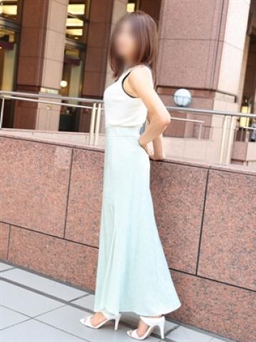 麻里（東京人妻フォーシーズンズ・渋谷のデリヘル嬢）