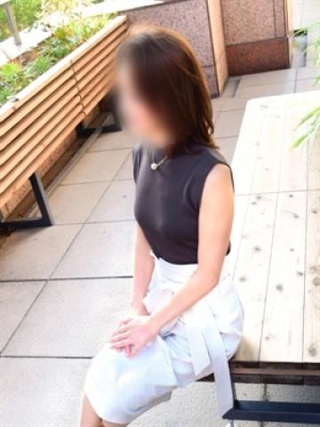 文乃（東京人妻フォーシーズンズ・渋谷のデリヘル嬢）