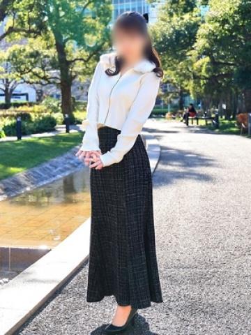 雫（東京人妻フォーシーズンズ・渋谷のデリヘル嬢）