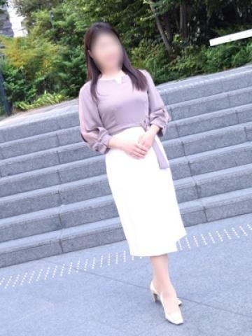 静（東京人妻フォーシーズンズ・渋谷のデリヘル嬢）