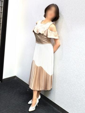 瑠李子（東京人妻フォーシーズンズ・渋谷のデリヘル嬢）