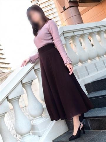 由衣子（東京人妻フォーシーズンズ・渋谷のデリヘル嬢）
