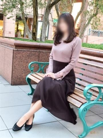 由衣子（東京人妻フォーシーズンズ・渋谷のデリヘル嬢）