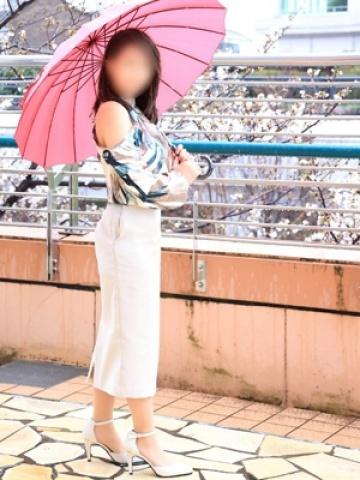 糸（東京人妻フォーシーズンズ・渋谷のデリヘル嬢）