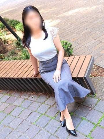 千秋（東京人妻フォーシーズンズ・渋谷のデリヘル嬢）