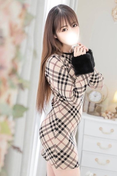 渡辺美波（池袋㊙エステ～フル勃起～・池袋の回春メンズエステ）
