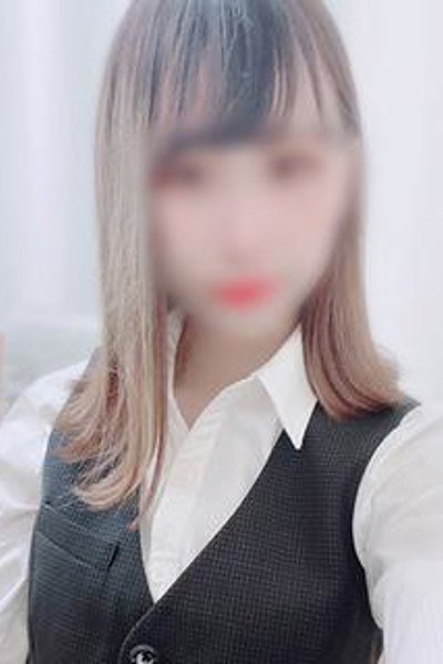 篠田あゆみ（淫乱OL派遣商社 斉藤商事・名古屋のコスプレデリヘル）