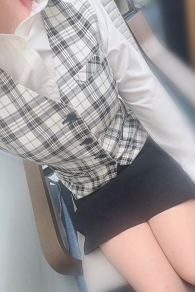 浅野ゆきね（淫乱OL派遣商社 斉藤商事・名古屋のコスプレデリヘル）