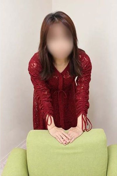 ゆり（駅待ち合わせ専門店　待ちナビ・博多の熟女待ち合わせデリヘル）
