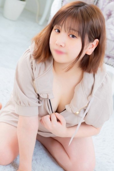 りお（ボーイッシュ・上野のニューハーフデリヘル）