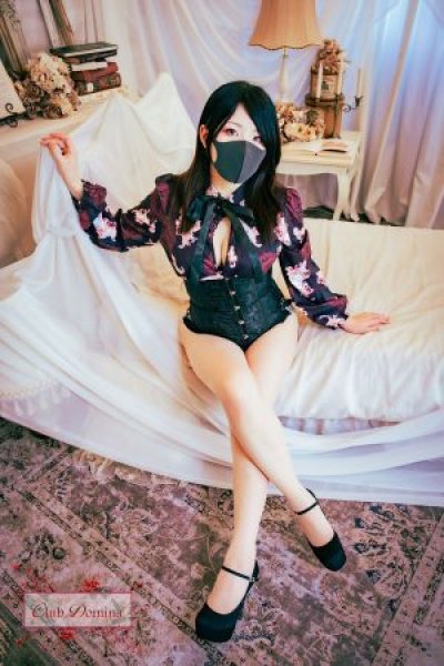 小夜女王様（クラブドミナ・十三・西中島のデリヘル嬢）