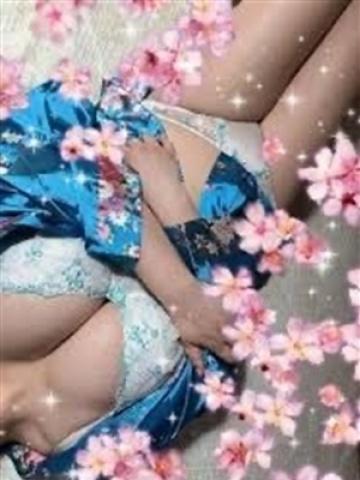 ゆりな（ハンドリング那覇亀頭責め専門店・那覇のデリヘル嬢）
